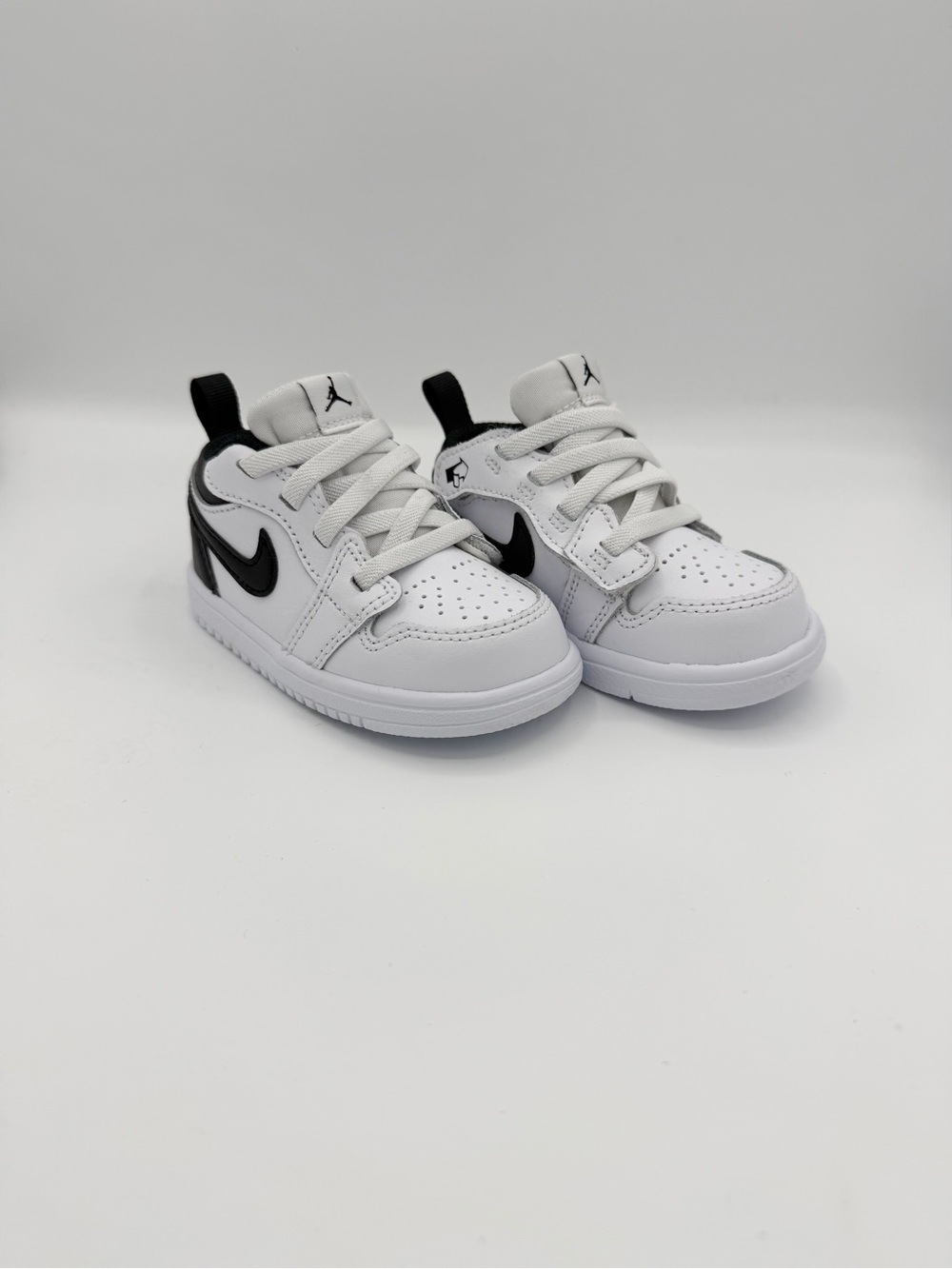 Nike Air Jordan 1 Low - 6c EASY ON